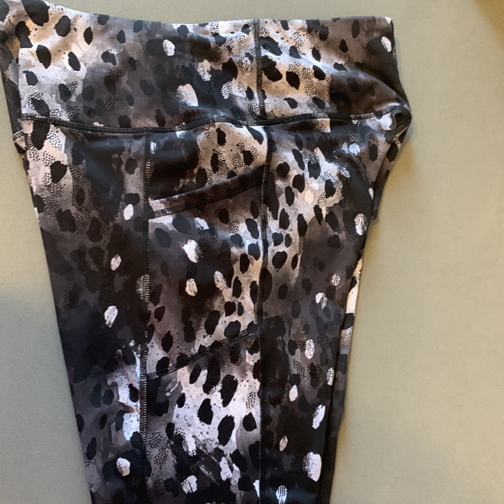 Gaiam Large Yoga Pants - Picture 4 of 5